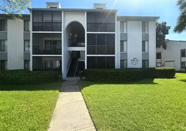 Photo 1 of Condo for sale at 1236 Pine Ridge Cir W #G3, Tarpon Springs, FL 34688 | MLS# TB8550988 | Listing updated on 2026-09-23