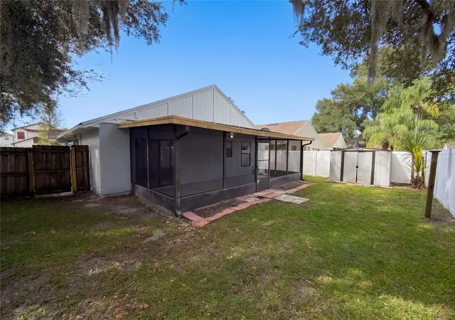 Photo 4 of Single family home for sale at 10033 Creekwater Blvd, Orlando, FL 32825 | MLS# O6443769 | Listing updated on 2026-09-23