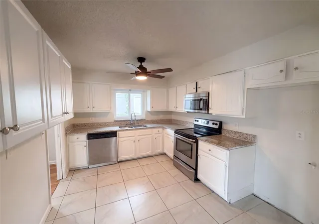 Photo 1 of Single family home for sale at 4610 Devon Ave, Lakeland, FL 33813 | MLS# O6443770 | Listing updated on 2026-10-29