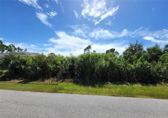 Photo 3 of Land for sale at 15527 Brainbridge Cir, Port Charlotte, FL 33981 | MLS# D6148871 | Listing updated on 2026-09-23