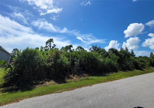 Photo 4 of Land for sale at 15527 Brainbridge Cir, Port Charlotte, FL 33981 | MLS# D6148871 | Listing updated on 2026-09-23