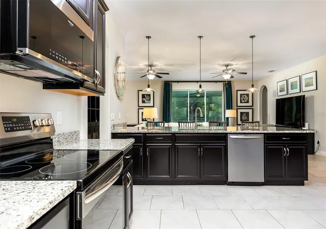Photo 4 of Sale Pending at 104 Casa Bella Blvd, Deland, FL 32724 | MLS# O6443772 | Listing updated on 2026-09-28