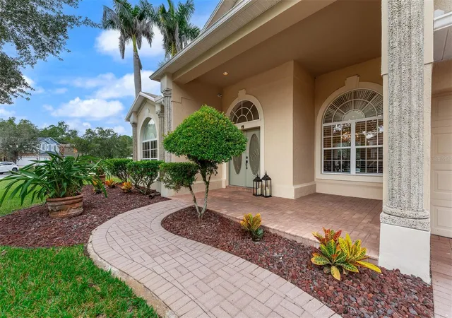 Photo 4 of Single family home for sale at 2336 Stewarts Cvs Way, Orlando, FL 32828 | MLS# O6443773 | Listing updated on 2026-10-04