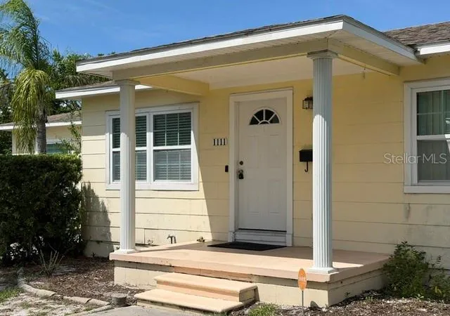 Photo 1 of Single family home for sale at 1111 Asturia Way S, Saint Petersburg, FL 33705 | MLS# TB8550997 | Listing updated on 2026-09-24