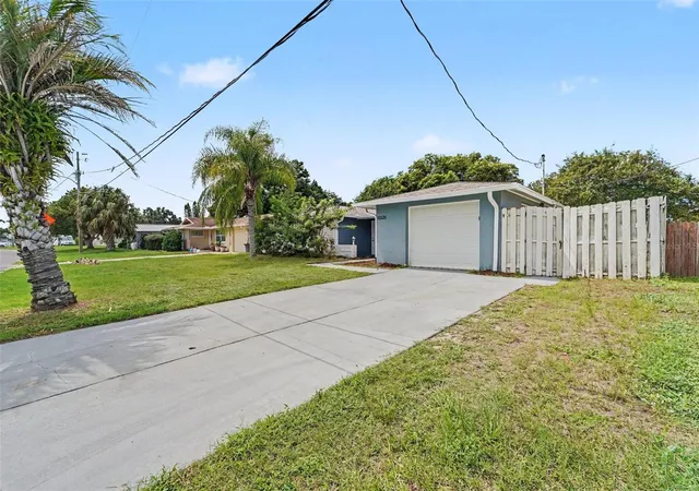 Photo 1 of Single family home for sale at 10525 Oleander Dr, Port Richey, FL 34668 | MLS# O6443776 | Listing updated on 2026-10-05