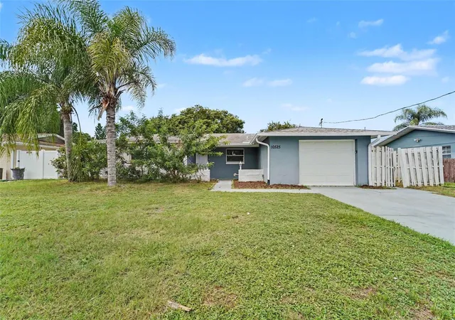 Photo 2 of Single family home for sale at 10525 Oleander Dr, Port Richey, FL 34668 | MLS# O6443776 | Listing updated on 2026-10-05