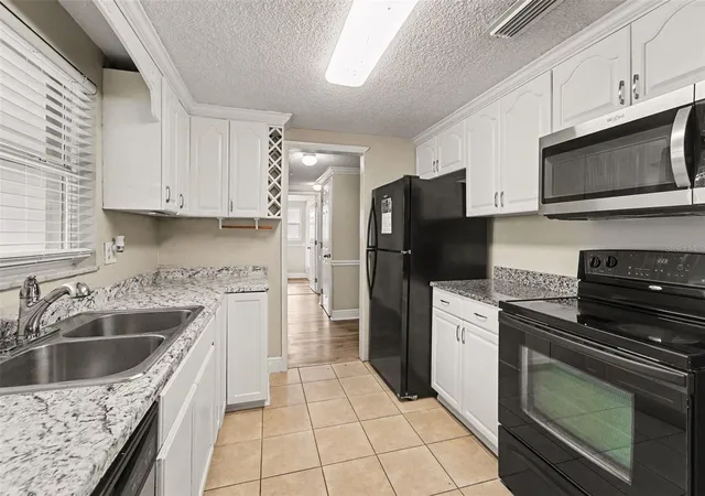 Photo 3 of Single family home for sale at 10525 Oleander Dr, Port Richey, FL 34668 | MLS# O6443776 | Listing updated on 2026-10-05