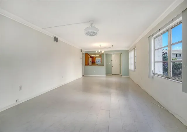 Photo 4 of Condo for sale at 4868 Independence Dr, Bradenton, FL 34210 | MLS# A4706932 | Listing updated on 2026-10-04