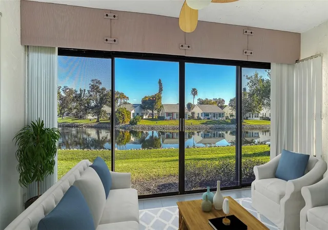 Photo 3 of Condo for sale at 4868 Independence Dr, Bradenton, FL 34210 | MLS# A4706932 | Listing updated on 2026-10-04