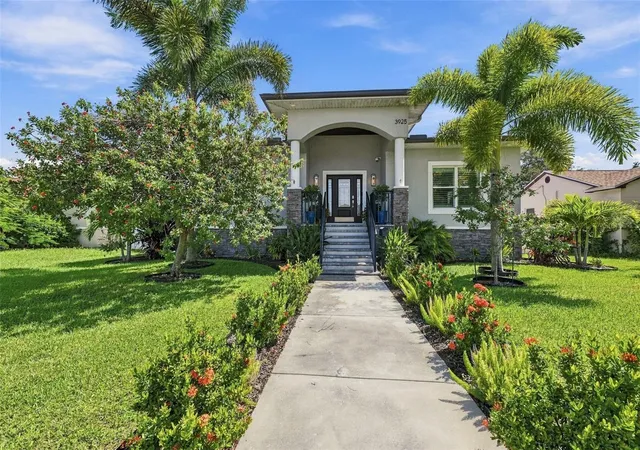 Photo 1 of Single family home for sale at 3925 1st Street NE, Saint Petersburg, FL 33703 | MLS# TB8551008 | Listing updated on 2026-09-22