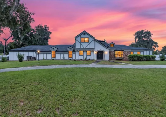 Photo 1 of Single family home for sale at 12603 Lake Hills Dr, Riverview, FL 33569 | MLS# TB8551011 | Listing updated on 2026-10-02