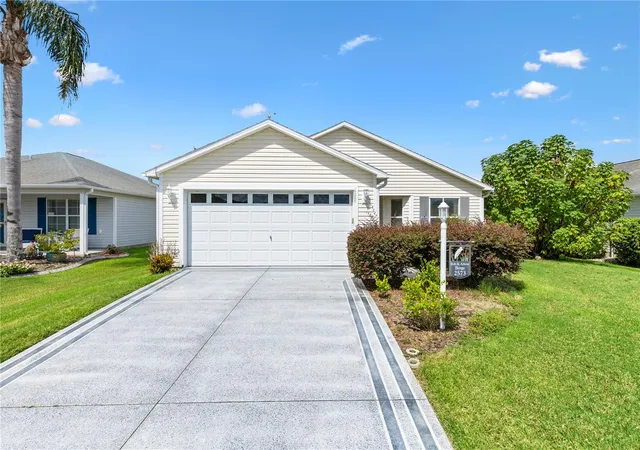 Photo 1 of Single family home for sale at 2573 Edenville Path, The Villages, FL 32162 | MLS# OM732682 | Listing updated on 2026-09-23