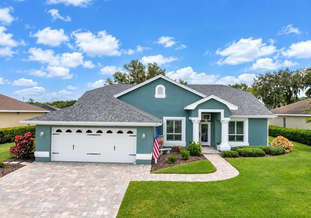 Photo 1 of Single family home for sale at 4465 Fairway Oaks Dr, Mulberry, FL 33860 | MLS# TB8551014 | Listing updated on 2026-10-07