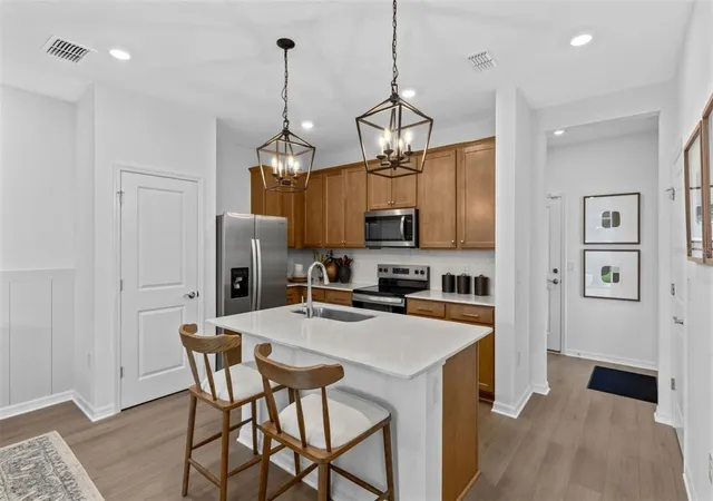 Photo 2 of Townhouse for sale at 3495 Somerset Lakes St, Orlando, FL 32824 | MLS# O6443789 | Listing updated on 2026-09-23