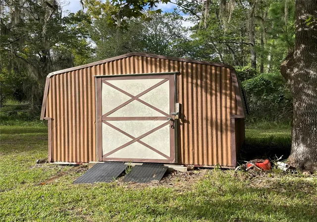 Photo 4 of Manufactured home for sale at 122 Royal Ave, Interlachen, FL 32148 | MLS# OM732683 | Listing updated on 2026-10-02