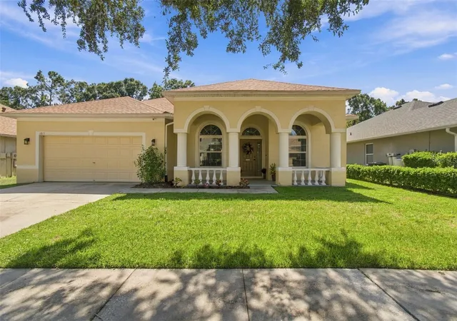 Photo 3 of Single family home for sale at 1815 Winn Arthur, Valrico, FL 33594 | MLS# TB8551023 | Listing updated on 2026-10-03