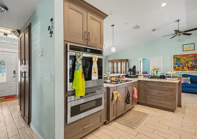 Photo 3 of Single family home for sale at 7107 Morning Dove Loop W, Lakeland, FL 33809 | MLS# TB8551025 | Listing updated on 2026-09-28