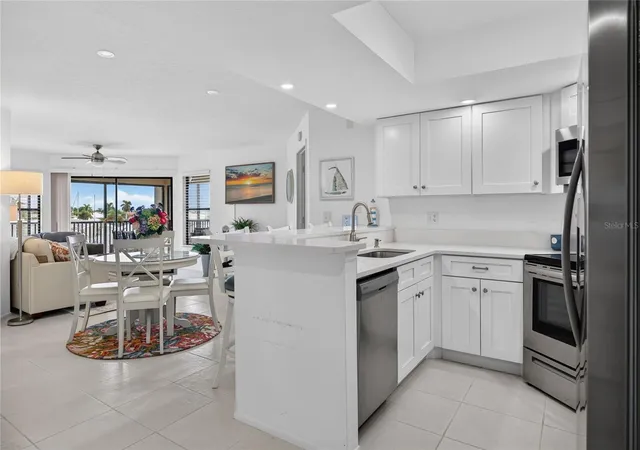 Listing Photo 5 - Condo for sale in building located at 2601 W Marion Ave, Punta Gorda, FL 33950 - Unit #41C