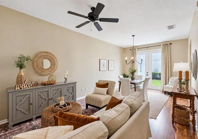 Photo 3 of Townhouse for sale at 14559 Clarkson Dr, Orlando, FL 32828 | MLS# O6443797 | Listing updated on 2026-09-25