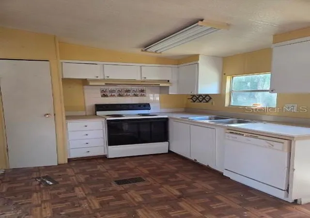 Photo 4 of Manufactured home for sale at 3402 SE 146th Place, Summerfield, FL 34491 | MLS# G5118119 | Listing updated on 2026-09-26