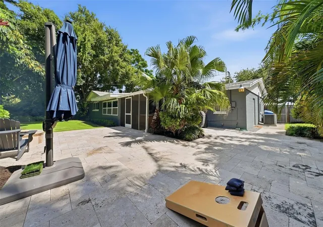 Photo 3 of Single family home for sale at 6675 Colony Dr S, Saint Petersburg, FL 33705 | MLS# TB8551032 | Listing updated on 2026-10-25