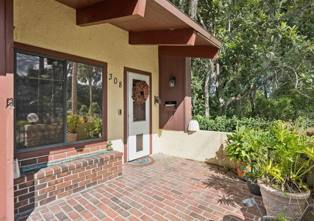Photo 2 of Single family home for sale at 308 N Garfield Ave, Deland, FL 32724 | MLS# O6443807 | Listing updated on 2026-10-11