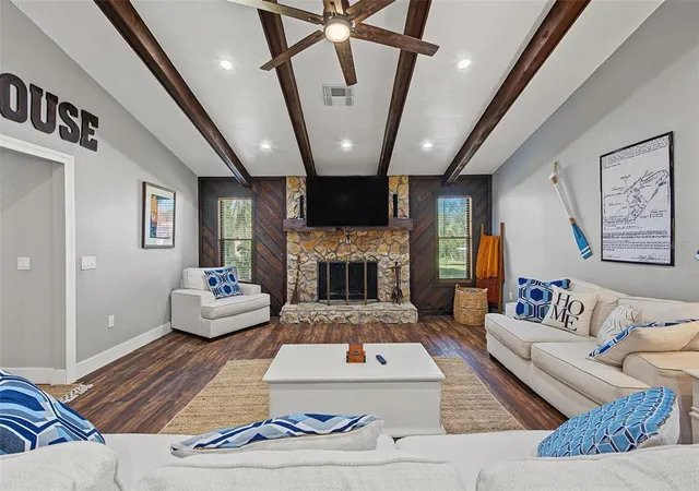 Photo 1 of Single family home for sale at 2195 N Slewfoot Path, Crystal River, FL 34429 | MLS# TB8551051 | Listing updated on 2026-09-29