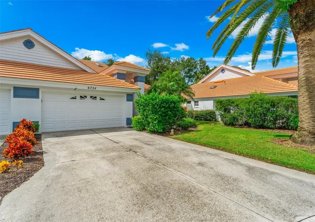 Photo 3 of House for sale at 6724 Approach Rd #3, Sarasota, FL 34238 | MLS# A4706950 | Listing updated on 2026-09-26