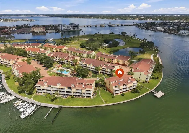 Photo 2 of Townhouse for sale at 535 Hvn Point Dr, Treasure Island, FL 33706 | MLS# TB8551055 | Listing updated on 2026-10-03