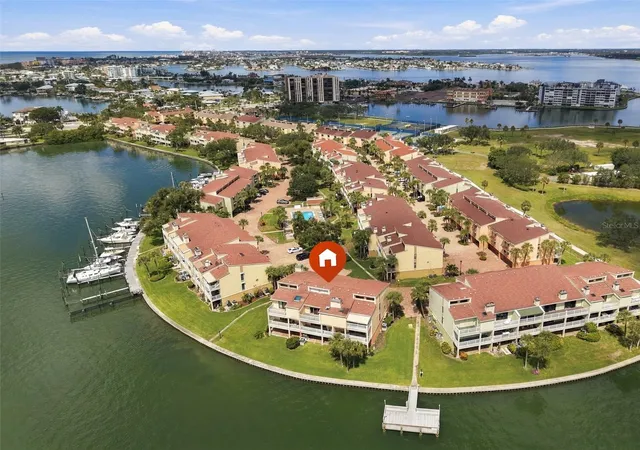 Photo 3 of Townhouse for sale at 535 Hvn Point Dr, Treasure Island, FL 33706 | MLS# TB8551055 | Listing updated on 2026-10-03
