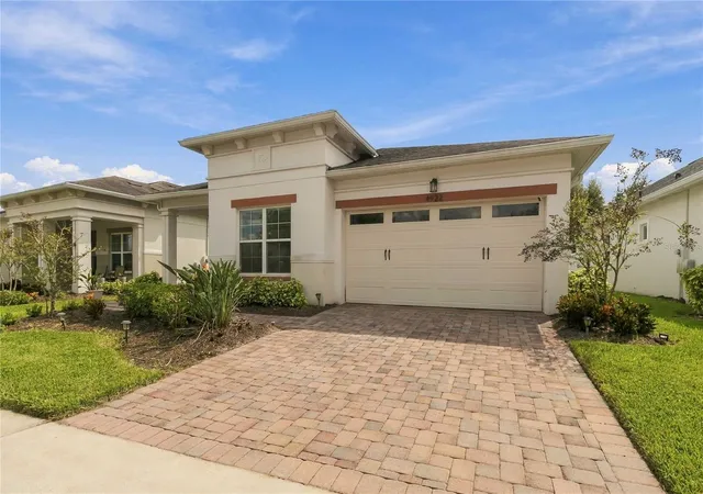 Photo 2 of Single family home for sale at 4922 Catalpa Dr, Saint Cloud, FL 34772 | MLS# S5158072 | Listing updated on 2026-10-01