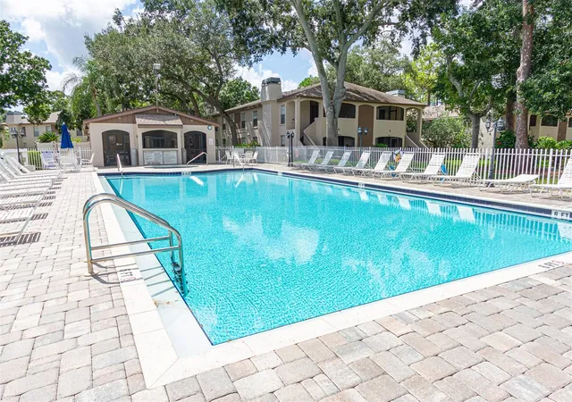 Listing Photo 4 - Condo for sale in building located at 2994 Bonaventure Cir, Palm Harbor, FL 34684 - Unit #204