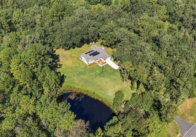 Photo 2 of Single family home for sale at 880 Emerson Rd, Brooksville, FL 34601 | MLS# W7889716 | Listing updated on 2026-10-01