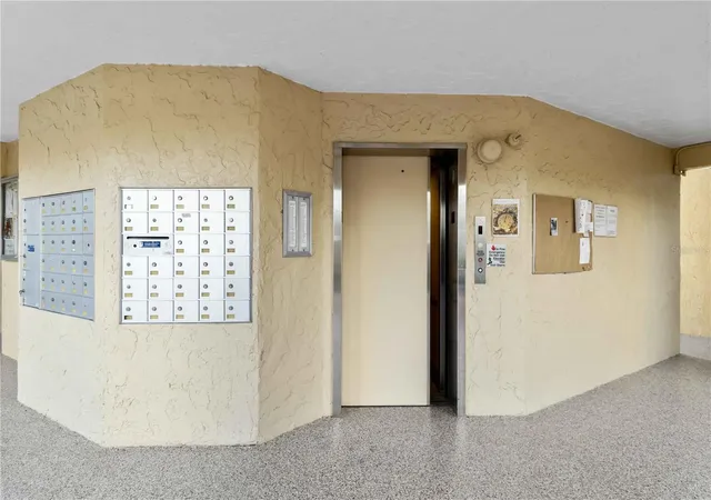 Photo 3 of Condo for sale at 618 Bird Bay Dr S #201, Venice, FL 34285 | MLS# A4706957 | Listing updated on 2026-09-22