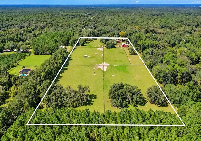 Photo 1 of House for sale at 9551 NW County Rd 345, Chiefland, FL 32626 | MLS# OM732698 | Listing updated on 2026-10-19