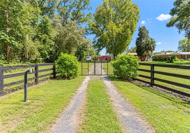 Photo 4 of House for sale at 9551 NW County Rd 345, Chiefland, FL 32626 | MLS# OM732698 | Listing updated on 2026-10-19