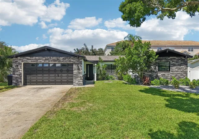 Photo 53 of Single family home for sale at 4600 Bayshore Blvd NE, Saint Petersburg, FL 33703 | MLS# TB8551073 | Listing updated on 2026-10-12