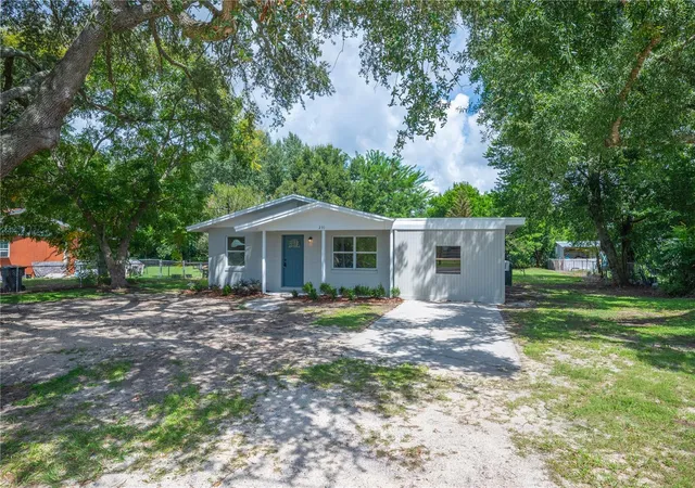 Photo 2 of Single family home for sale at 231 Willow St, Lake Wales, FL 33859 | MLS# L4965251 | Listing updated on 2026-09-25