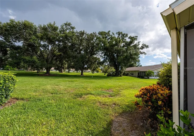 Photo 4 of House for sale at 4206 Oakhurst Cir E #3075, Sarasota, FL 34233 | MLS# N6145881 | Listing updated on 2026-10-08
