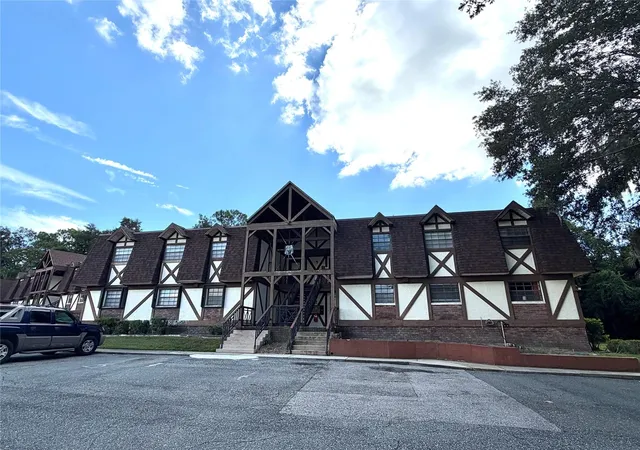 Photo 2 of Condo for sale at 500 Newell Hl Rd #105B, Leesburg, FL 34748 | MLS# G5118125 | Listing updated on 2026-10-02