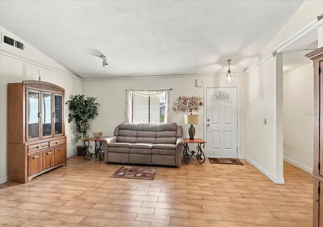 Photo 2 of Single family home for sale at 3240 Autumnwood Trl, Apopka, FL 32703 | MLS# O6443843 | Listing updated on 2026-09-23