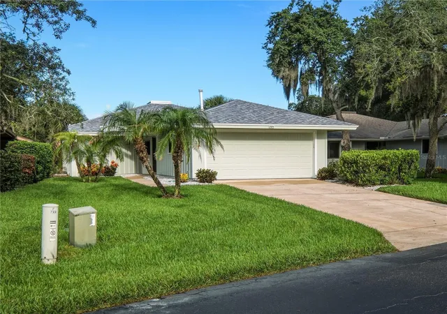 Photo 3 of Single family home for sale at 724 St Andrews Cir, New Smyrna Beach, FL 32168 | MLS# NS1089318 | Listing updated on 2026-09-27
