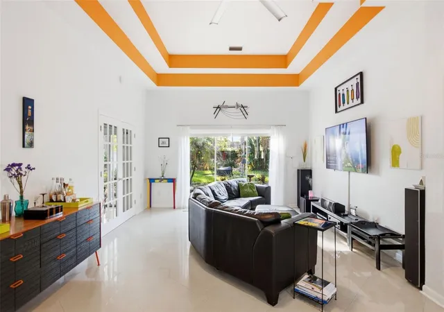 Listing Photo 4 - Condo for sale in building located at 3306 Harrison Ave, Orlando, FL 32804
