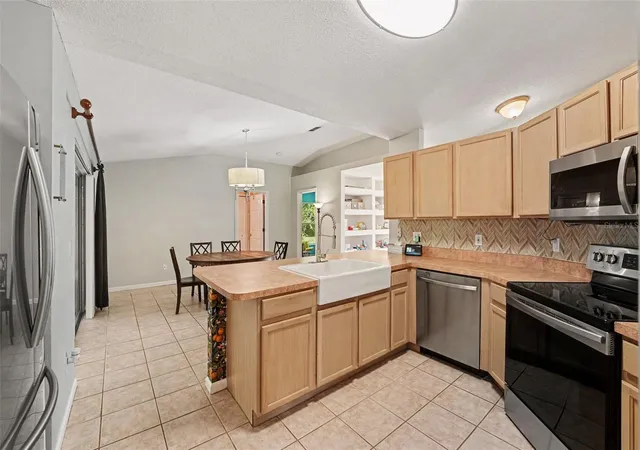 Photo 3 of Single family home for sale at 107 Mediterranean Ct, Kissimmee, FL 34758 | MLS# O6443851 | Listing updated on 2026-10-21