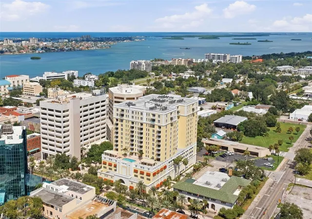 Photo 3 of Condo for sale at 628 Cleveland St #809, Clearwater, FL 33755 | MLS# TB8551097 | Listing updated on 2026-09-23