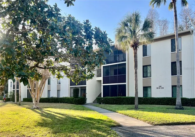 Photo 3 of Condo for sale at 3161 Lake Pine Way S #H1, Tarpon Springs, FL 34688 | MLS# TB8551098 | Listing updated on 2026-09-28