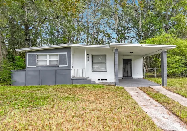 Photo 1 of Single family home for sale at 4273 Katanga Dr N, Jacksonville, FL 32209 | MLS# V4951425 | Listing updated on 2026-09-24