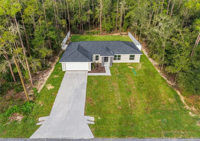 Photo 2 of Single family home for sale at 9818 N Pewter Ave, Dunnellon, FL 34434 | MLS# OM732705 | Listing updated on 2026-09-30