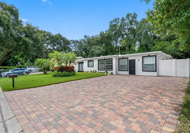 Photo 2 of House for sale at 4501 N Jamaica St, Tampa, FL 33614 | MLS# TB8551108 | Listing updated on 2026-10-02