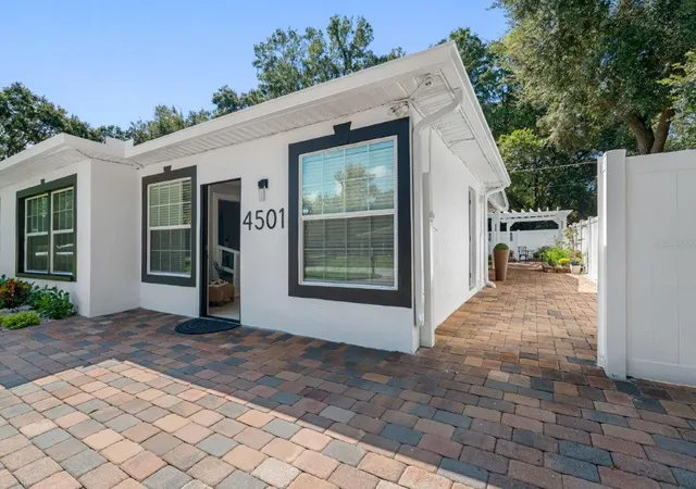 Photo 4 of House for sale at 4501 N Jamaica St, Tampa, FL 33614 | MLS# TB8551108 | Listing updated on 2026-10-02